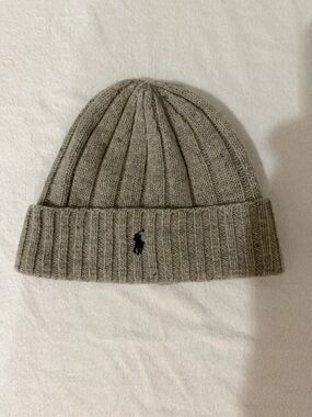 Ralph Lauren Light Gray Ribbed Cuffed Beanie with Polo Player